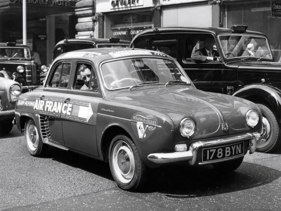 Renault Dauphine 1956 года  (фото 6 из 26)